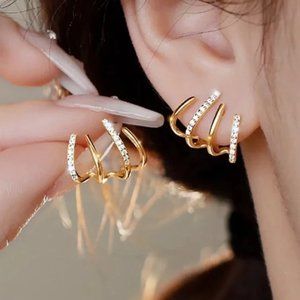 NWT Set of Gold Elegant Geometric Diamond Claw Ear Hook Earrings